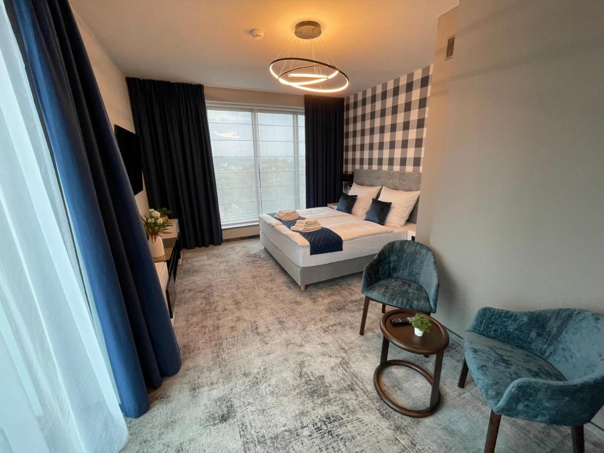 Hotel Sanova Jarosław Dış mekan fotoğraf