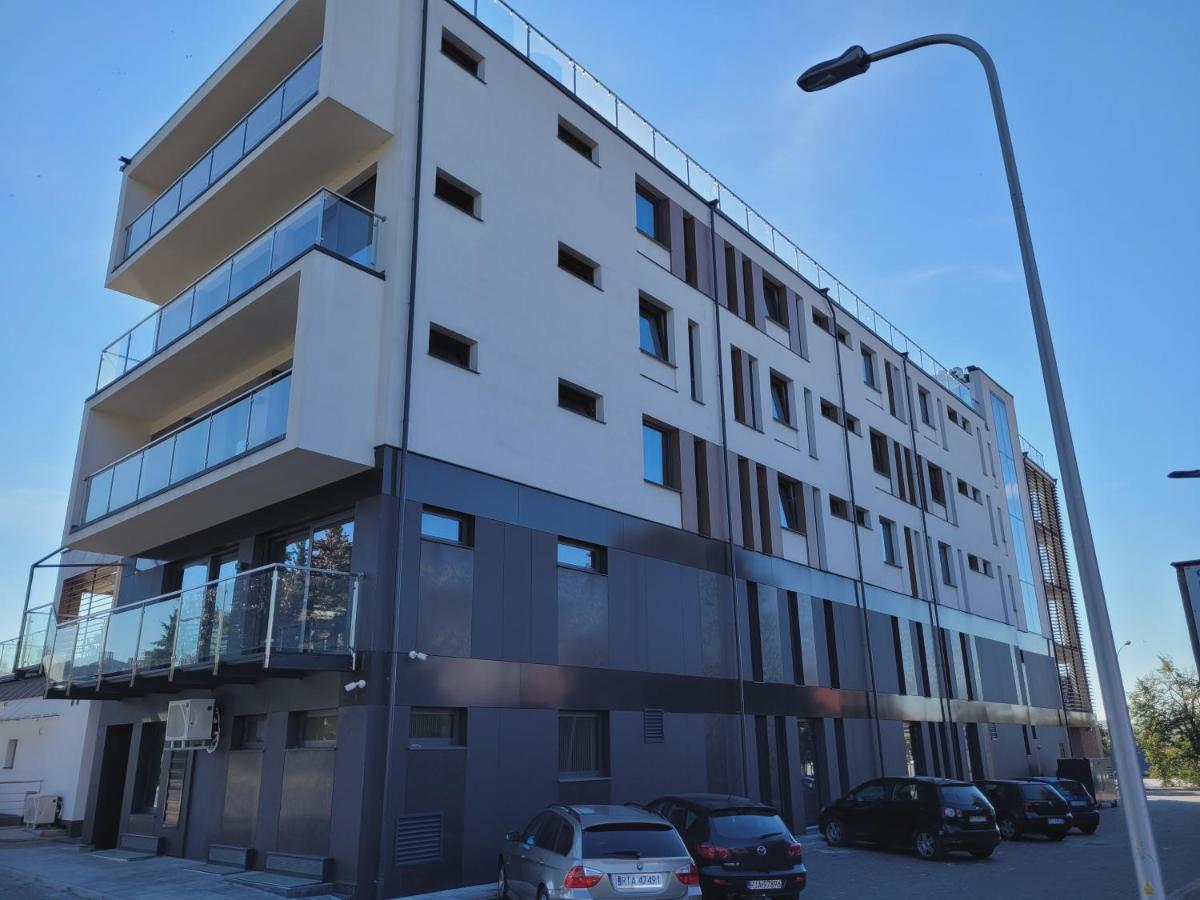 Hotel Sanova Jarosław Dış mekan fotoğraf